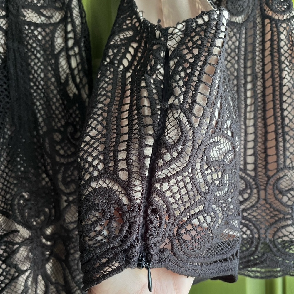 Size XS cropped top with XS matching skirt by Francesca’s, black - Picture 4 of 15